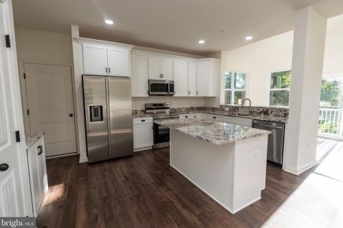 1899 Mitchell Dr, Aberdeen MD  21001-4325 exterior