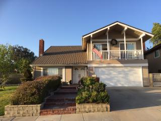 704 Panhandle Dr, Pomona, CA 91765-2039