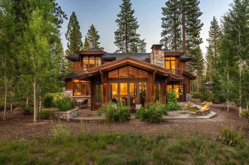 8337 Thunderbird Cir, Truckee, CA 96161-4324