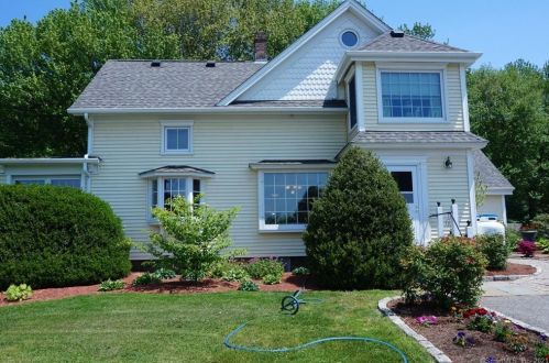 2 Society Rd, Niantic, CT 06357-1108