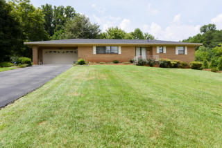 1416 Hillvale Rd, Mcghee Tyson Ang Base, TN 37777-4658