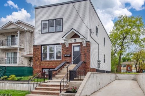 127 21st St, Irvington, NJ 07111-4554