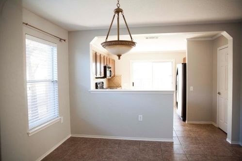 1217 Anise Dr, Austin TX  78741-7528 exterior