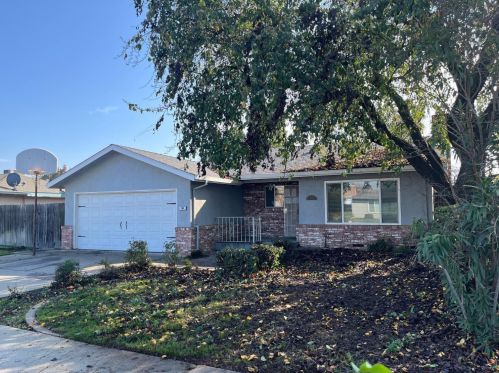 308 Vineyard Dr, Lodi, CA 95240-6748