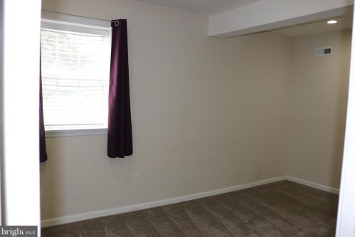 204 Walnut St, Hanover PA 17331-2534 exterior