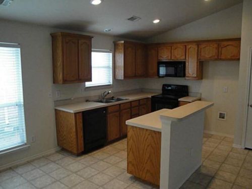 6460 Regina Dr, Fort Worth TX  76131-1225 exterior