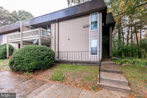 5804 Royal Ridge Dr, Springfield, VA 22152-1020