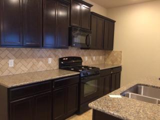 5813 Kleberg Trl, Austin TX  78747-2739 exterior