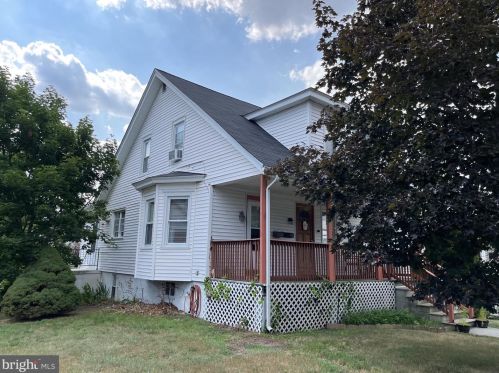 501 Cedar Ave, Camden NJ  08108-1613 exterior