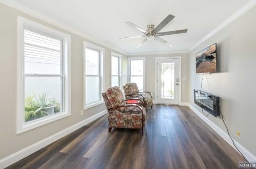 30 Meakin Ave, Rochelle Park, NJ 07662-3511