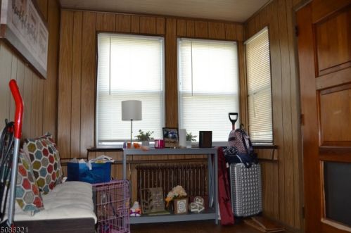 2084 Evans St, Rahway, NJ 07065-4303