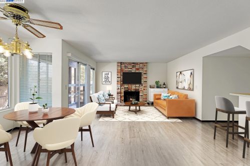 6111 Greenridge Rd, Hayward, CA 94552-1838