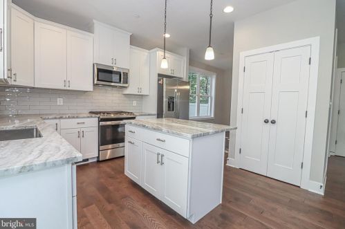 31 Chrisba Rd, Severna Park MD  21146-3060 exterior