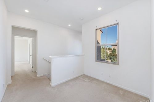 48 Twin Gables, Irvine CA  92620-3506 exterior