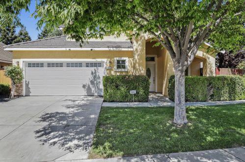 1823 Rochester St, Tracy, CA 95377-2201