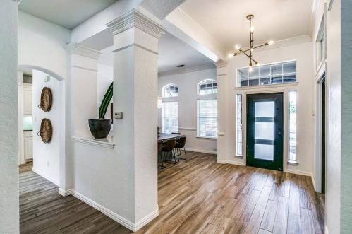 1713 Coyote Rdg, Carrollton TX 75010-3248 exterior