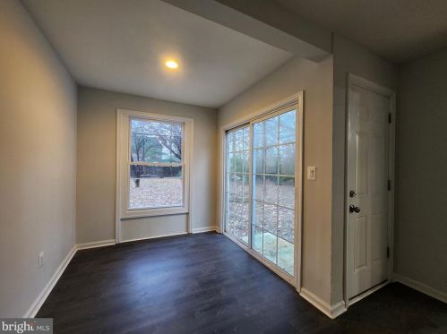 7109 Lamar Dr, Springfield VA  22150-3127 exterior