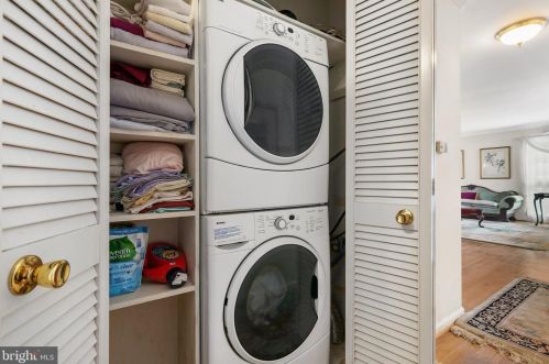 4 Locksley Ct, Silver Spring MD 20904-6321 exterior