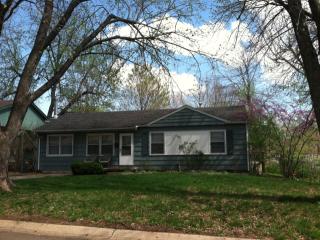 409 Madison St, Lees Summit MO  64063-3937 exterior