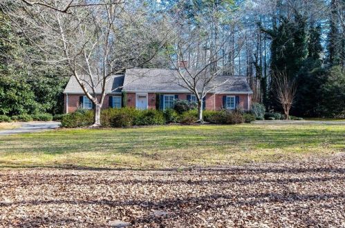 935 Holly Hill Rd, Monroe, GA 30655-1923