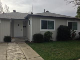 2830 Mount Diablo St, Concord CA  94518-1037 exterior