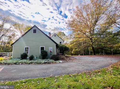 544 Chandler Dr, Shepherdstown, WV 25443-4147