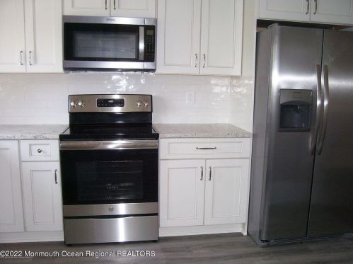 600 3rd Ave, Tinton Falls NJ  07712-5931 exterior