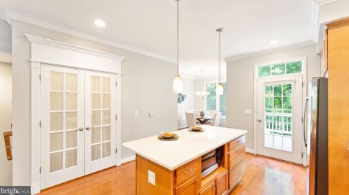 10506 Erik Charles Ct, Springfield VA 22015-2269 exterior