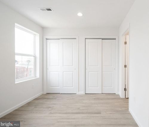 2543 11 St, Philadelphia PA  19133-1413 exterior