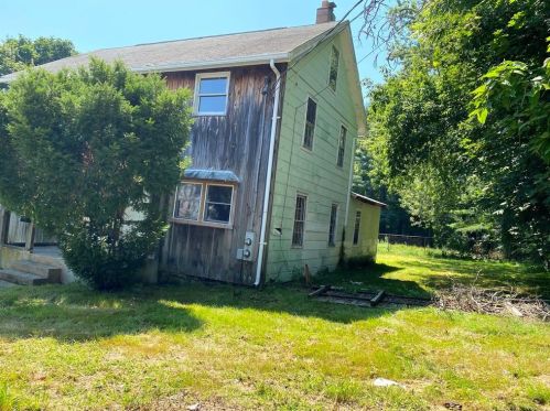 320 Mason St, Woonsocket, RI 02895-5023
