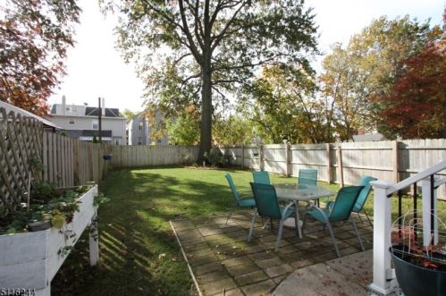 96 Cherry St, Rahway, NJ 07065-4012
