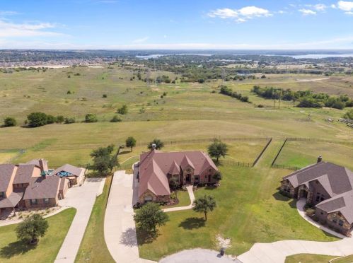 4265 San Simeon Ln, Fort Worth TX  76179-6803 exterior