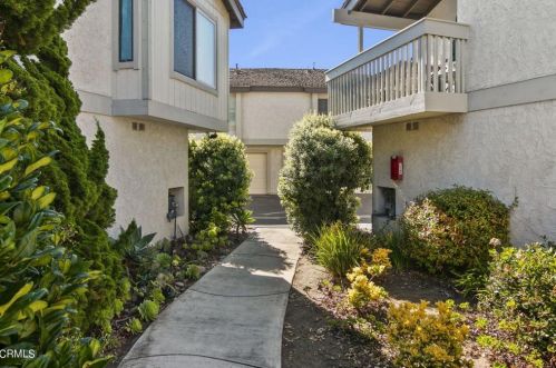 3334 Sunset Ln, Oxnard, CA 93035-4127