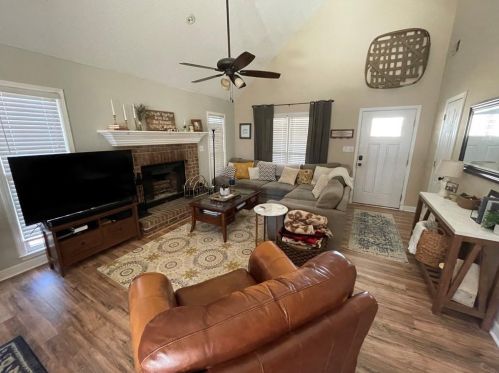 2979 Sutton Dr, Marietta, GA 30064-2554