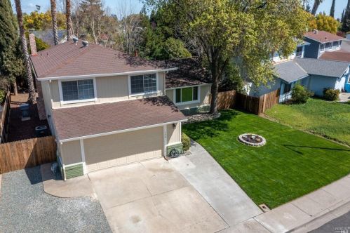 106 Greenwich Cir, Vacaville, CA 95687-5921