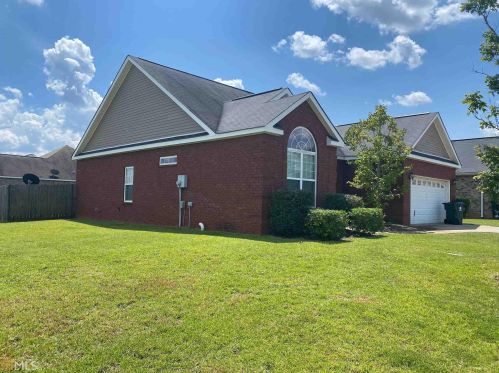 205 Arelia Dr, Warner Robins, GA 31088-1101