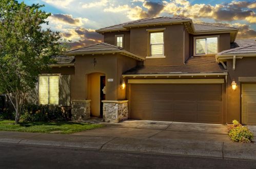 404 Syrah Ct, Folsom, CA 95762-7715