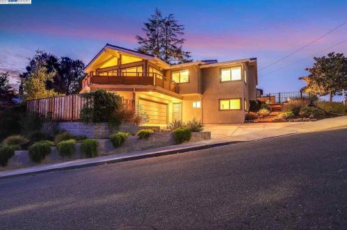 511 Pine Hill Ln, Pleasanton, CA 94566-7117