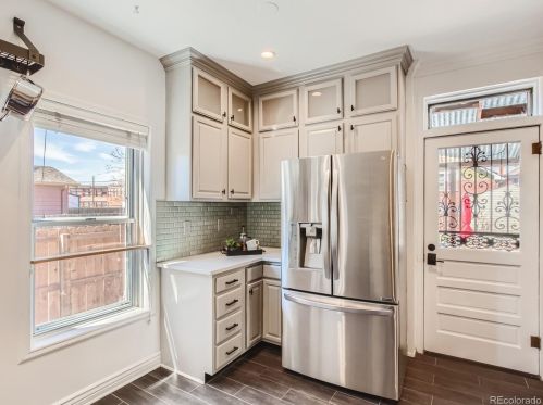 3025 California St, Denver CO  80205-3044 exterior