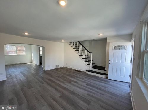 1722 Edgewood St, Philadelphia, PA 19151-3913