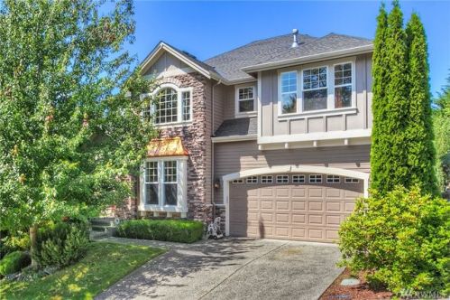 708 38th Ct, Seattle, WA 98055-5894