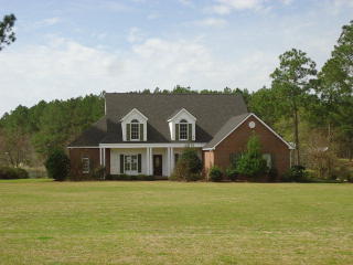 155 Twin Lakes Dr, Moultrie, GA 31768-0594