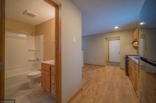 9 Acker St, Saint Paul MN  55117-5508 exterior