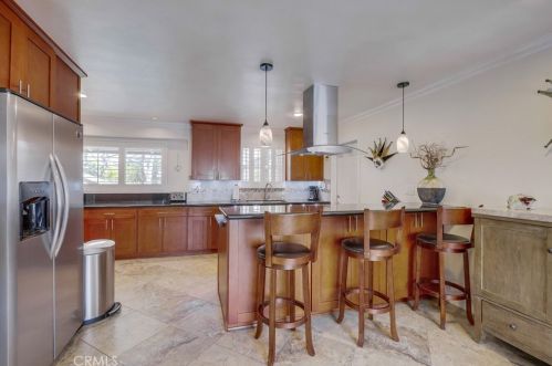 305 Kenmore St, Anaheim CA  92804-2114 exterior