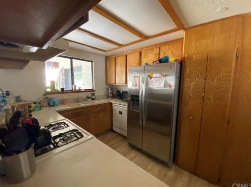 14335 Schooner Dr, Helendale, CA 92342-9695