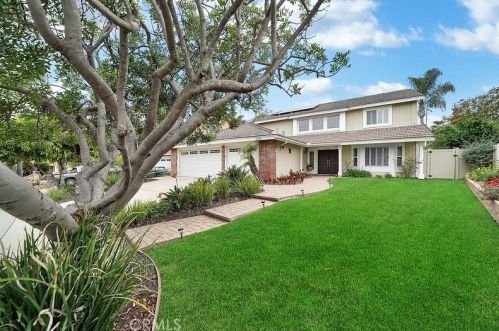 3906 Stanford Dr, Oceanside, CA 92056-6361