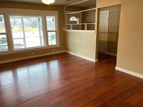 6809 Lavon Dr, Fort Worth, TX 76118-6508