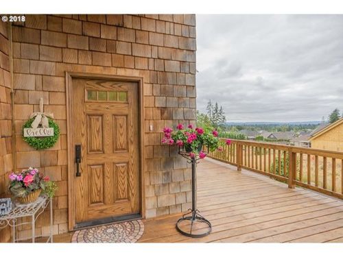 16021 22nd Ave, Ridgefield, WA 98642-6928
