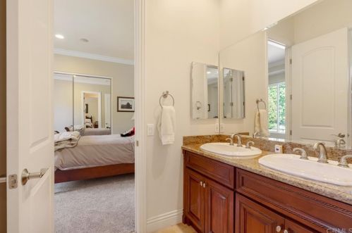 2021 Pleasant Heights Dr, Vista CA  92084-2844 exterior