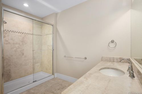 680 Gilpin St, Denver CO  80209-4515 exterior